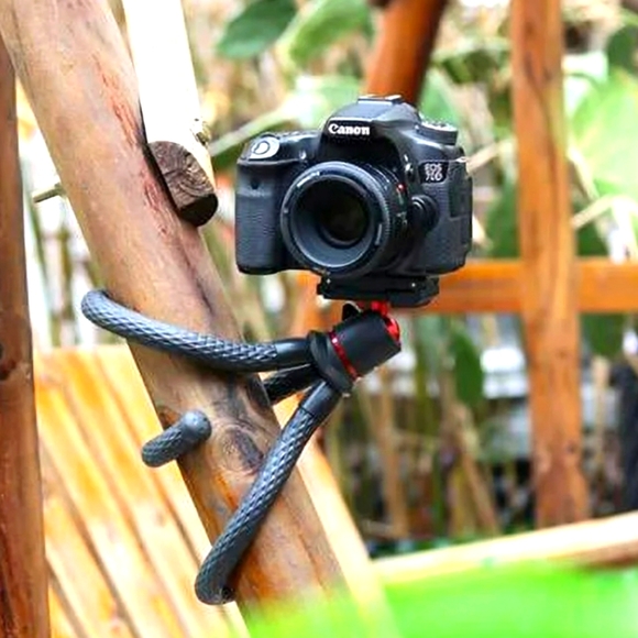 BNIB Ulanzi Flexible Tripod MT-11 - Picture 6 of 9